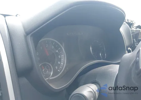 2021 Ram 1500 Big Horn 4X4 5'7 Box z USA, uszkodzony, nr VIN 1C6RRFFG4MN511747